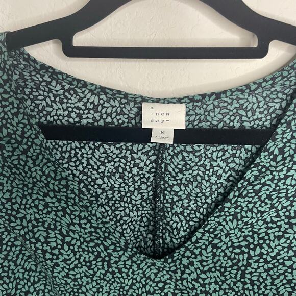 A New Day Women’s Printed Bishop Long Sleeve Top Green & Black - Size M - Picture 4 of 6